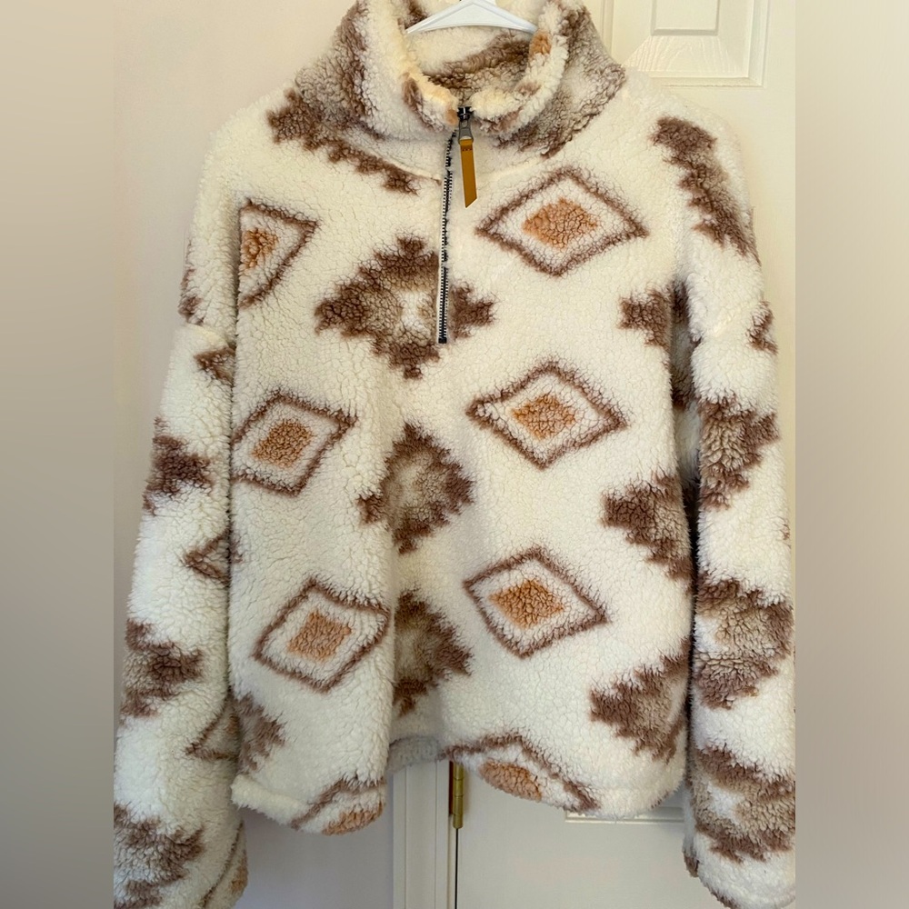 Altar’d State Sherpa Pullover size Small